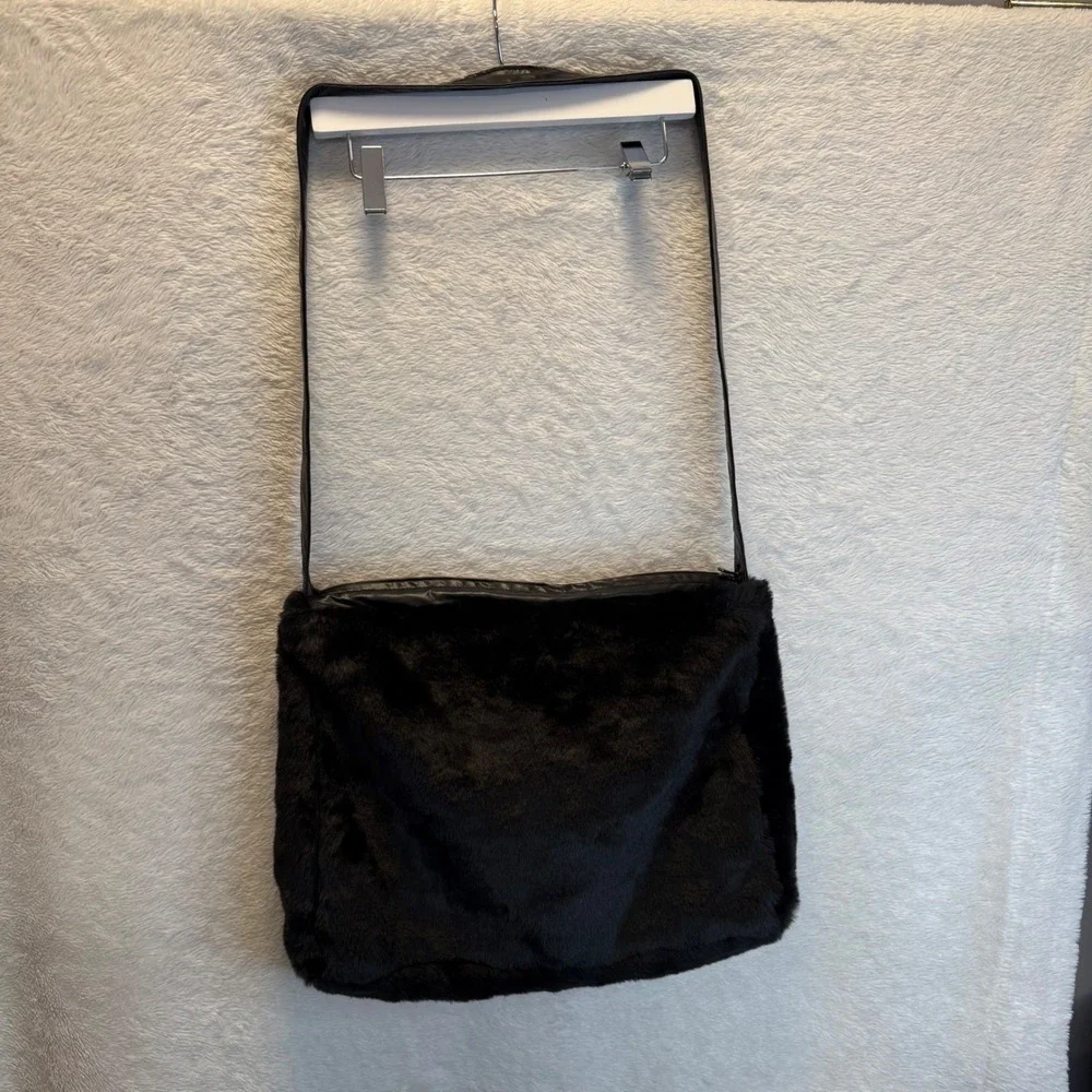 Y2K Black Faux Fur Shoulder Bag Oversized Fuzzy Plush Purse Goth 90s Vintage